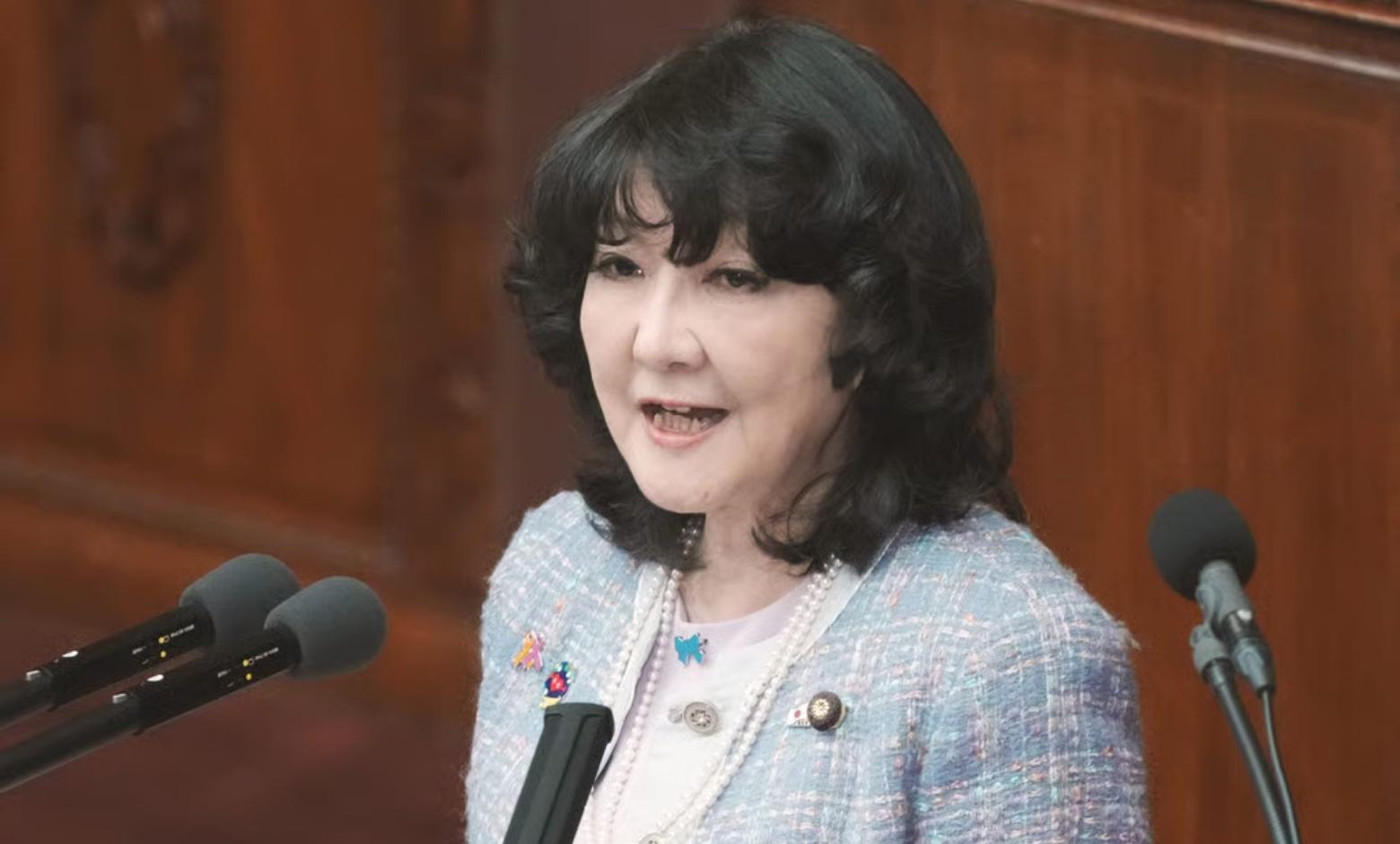 Toplantıya katılan bir AB diplomatına göre, Japonya Maliye Bakanı Satsuki Katayama, hukuki kaygılar nedeniyle Rus varlıklarının kullanılması ihtimalini reddetti.