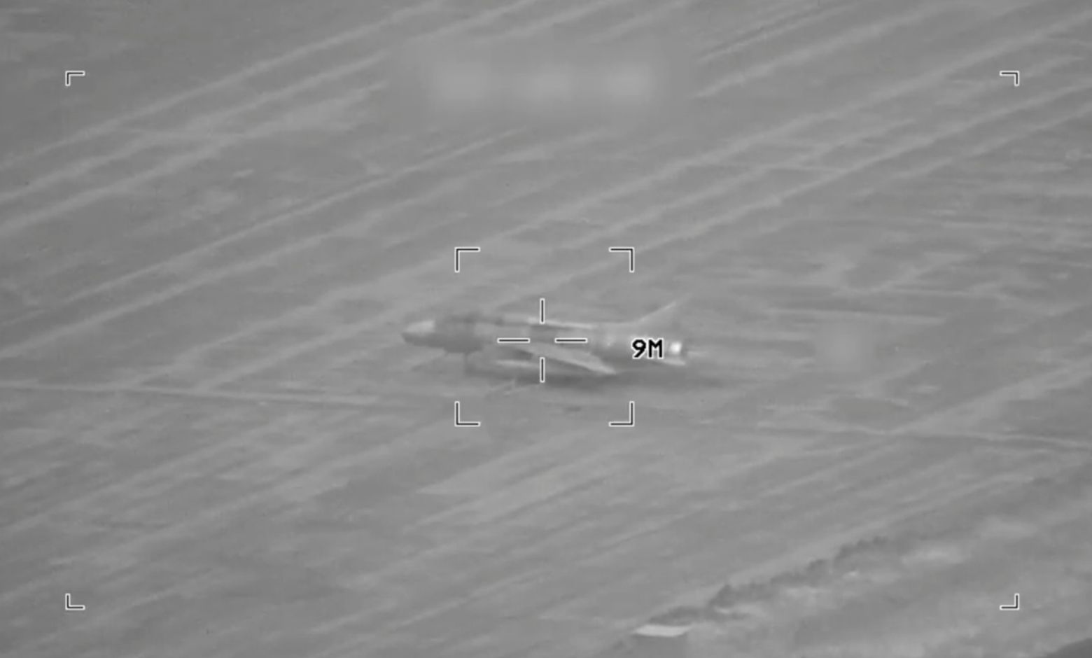 ABD kuvvetleri İran'a ait Su-22 savaş uçaklarını imha etti.