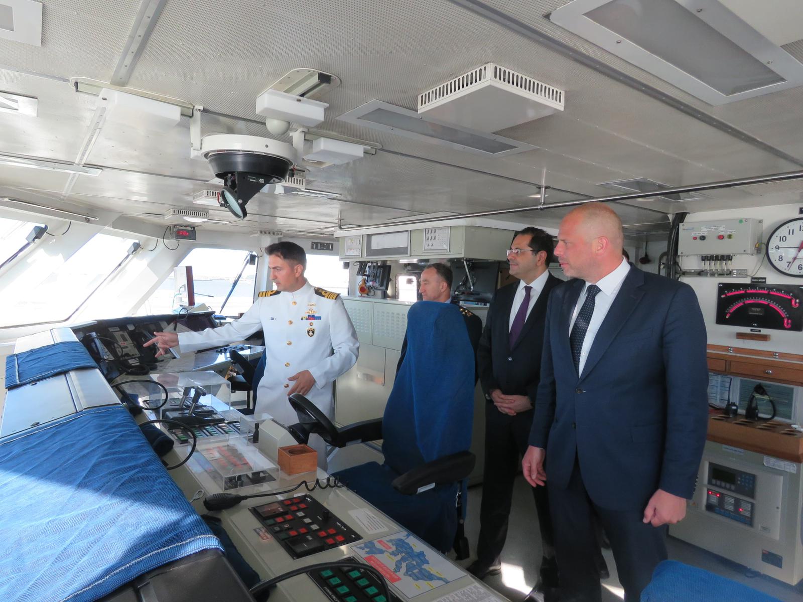 THEO TCG BURGAZADA