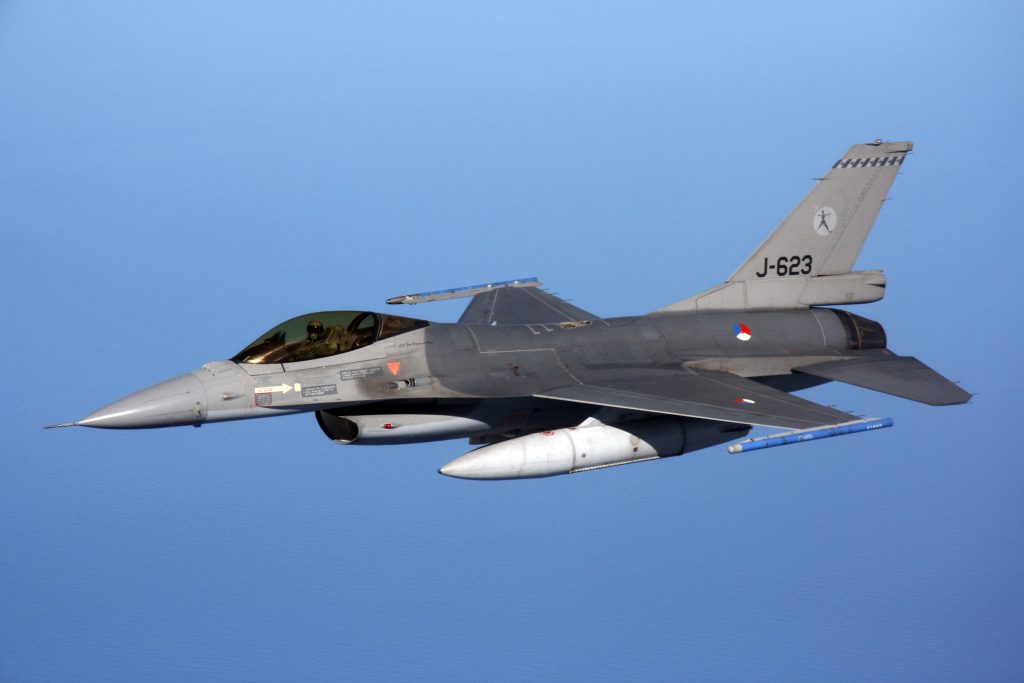 Hollanda’dan Romanya’ya 1 avroya 18 adet F-16