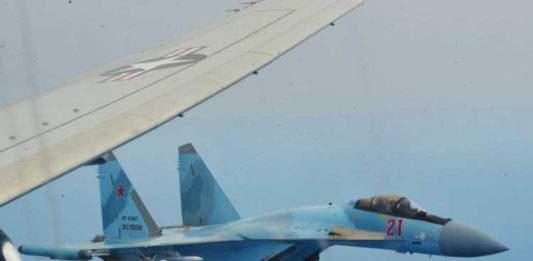 Su-35 ve P-8A