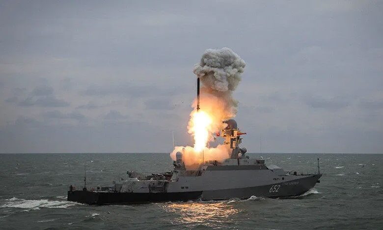 Rus-Donanması-Füze-Atışı