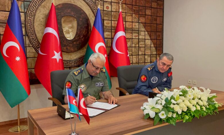Azerbaycan ve Türk Hava Kuvvetleri Komutanları