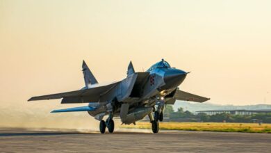 Kinzhal füzesi entegreli MiG-31K savaş uçağı/Suriye/Hmeymim