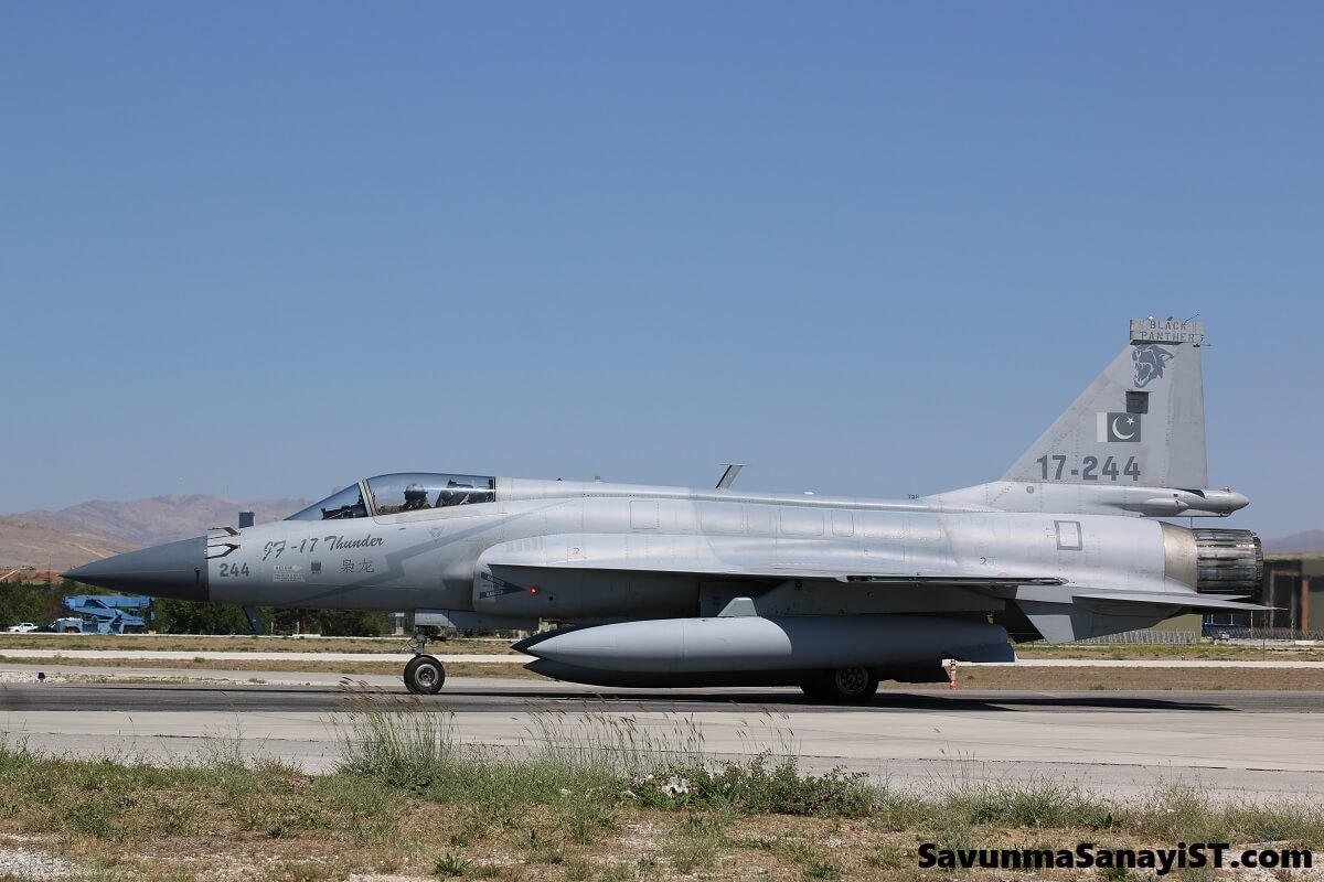 Pakistan Hava Kuvvetleri JF-17 Thunder/Konya