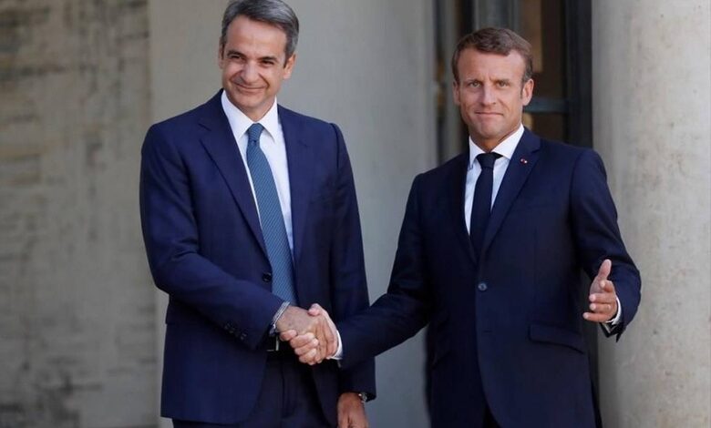 Yunanistan Başbakanı Miçotakis ve Fransa Cumhurbaşkanı Macron