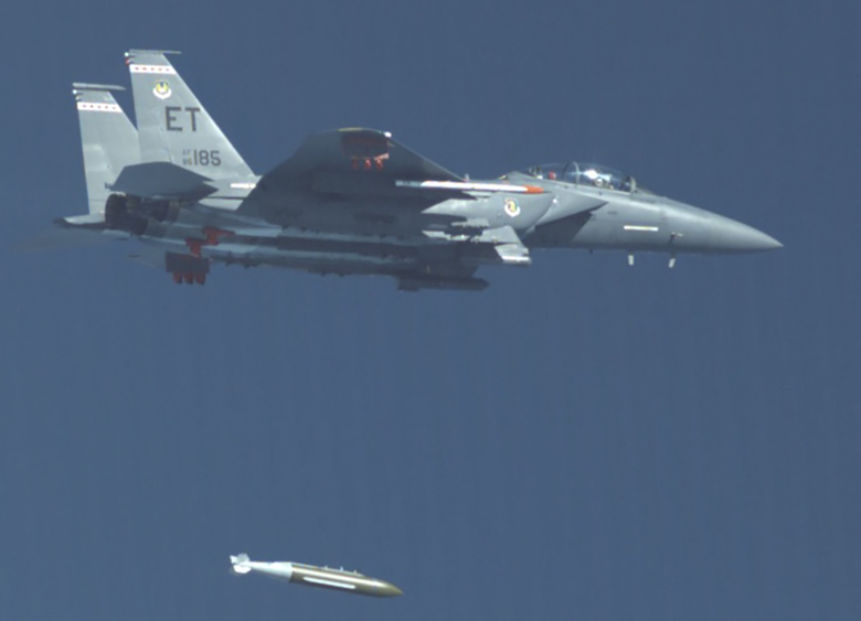 GBU-72 Testi/F-15E