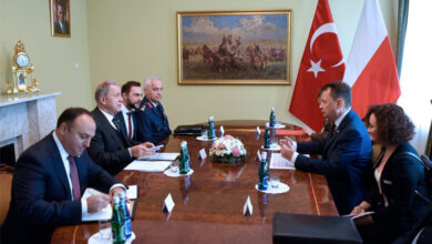 hulusi-akar-polonya-2