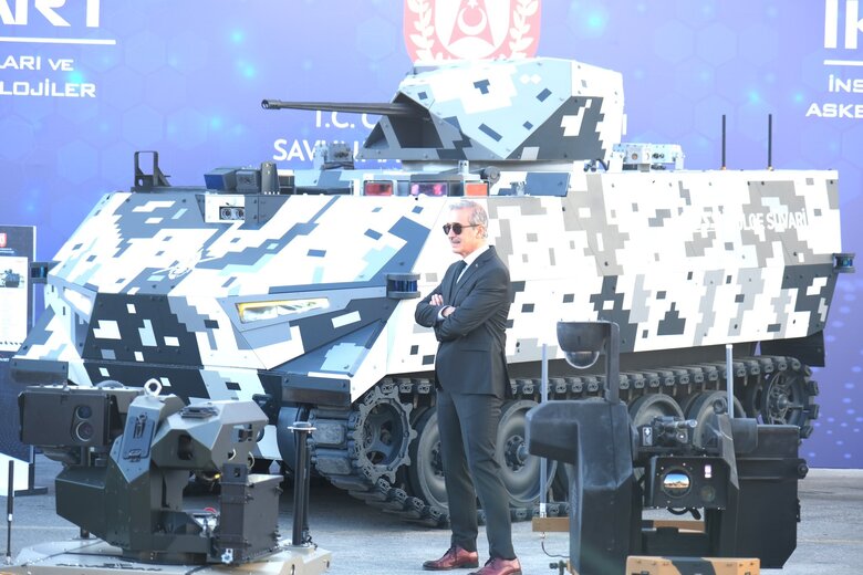 İnsansız Kara Araçları (İKA) ve Askeri Robotik Teknolojiler Töreni,
