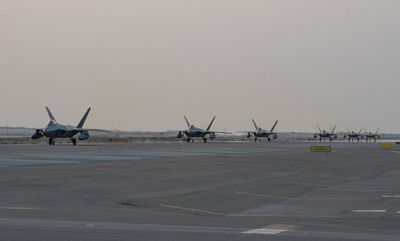 ABD, BAE'ye F-22 Raptor Savaş Uçaklarını Konuşlandırdı