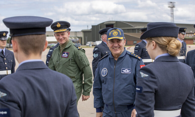 Hava Kuvvetleri Komutanı Küçükakyüz İngiltere'yi Ziyaret Etti