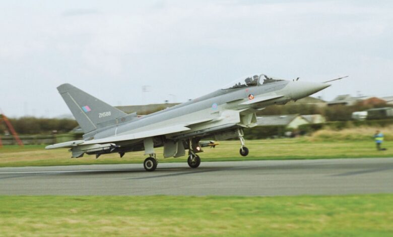 Eurofighter Typhoon İlk uçuş