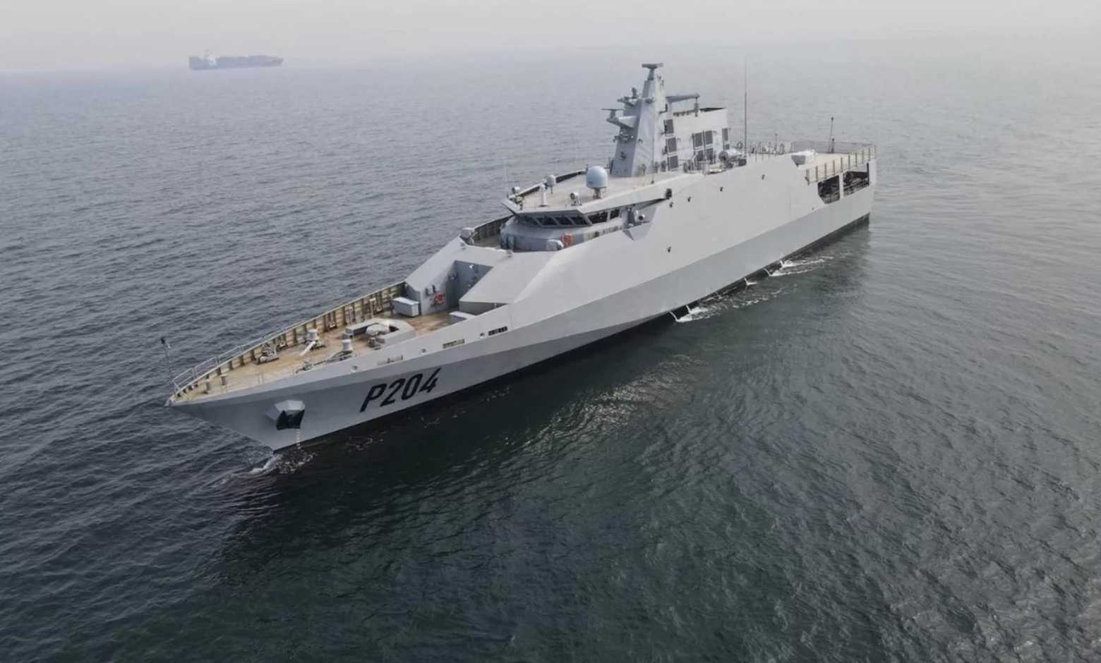 Aziz Yıldırım'ın Nijerya'ya ürettiği OPV-76 savaş gemisi testte