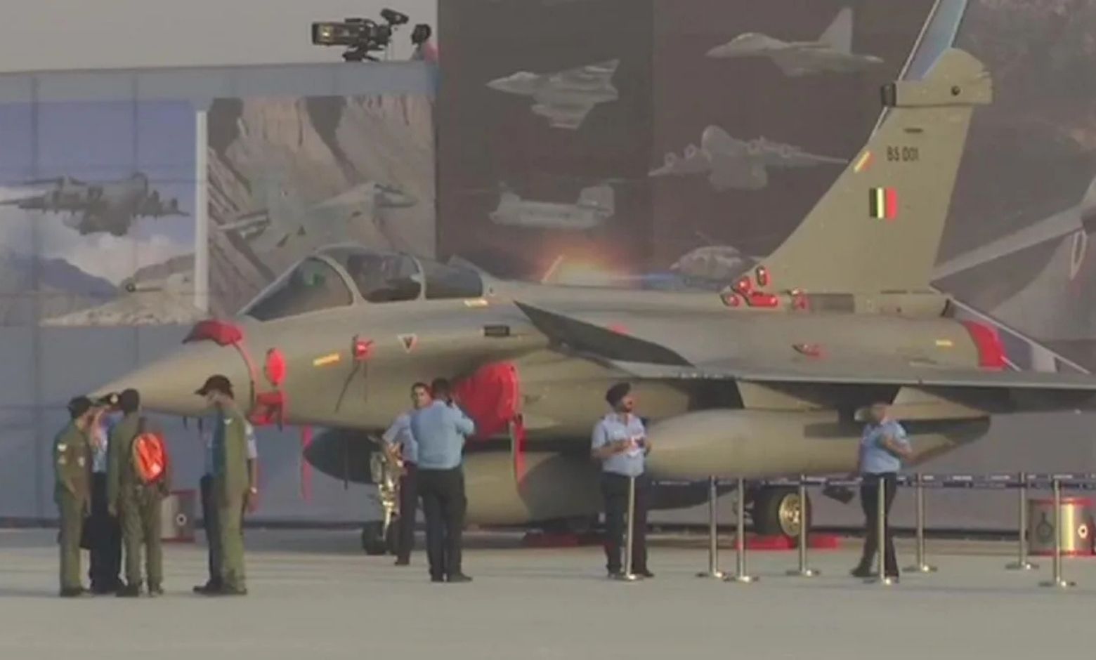 BS-001 kuyruk numaralı Rafale