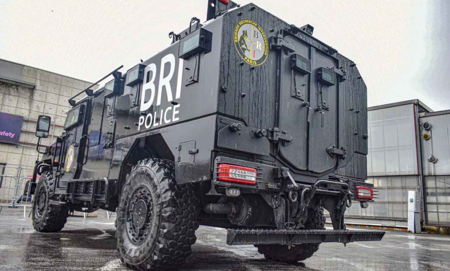 Fransa'da modüler 4x4 araç ailesi olarak geliştirilen Sherpa