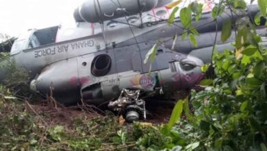 Gana'da askeri helikopter düştü