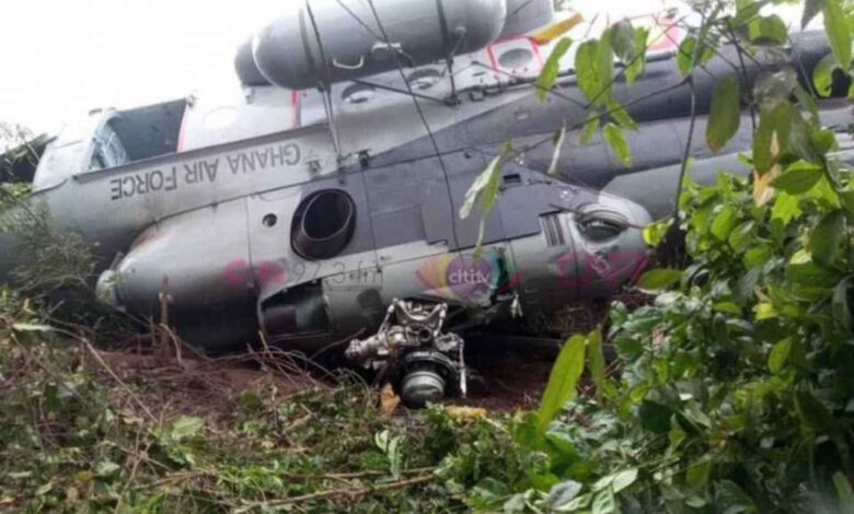 Gana'da askeri helikopter düştü