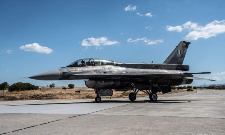 Yunanistan F-16 Viper teslimatında yarıya ulaştı