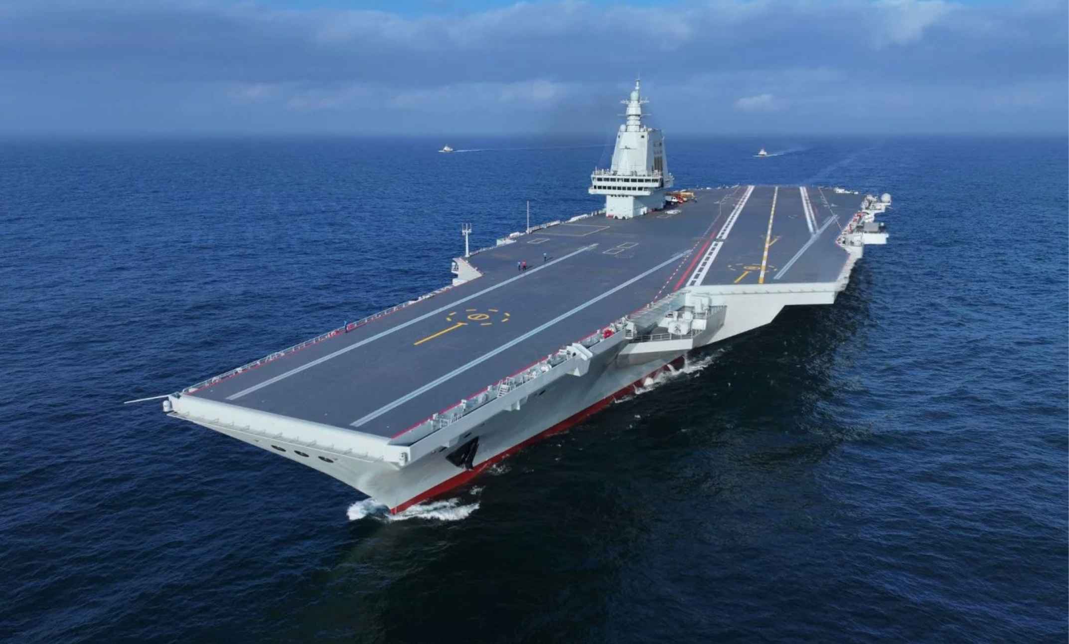 Çin’in üçüncü uçak gemisi Fujian hizmete girdi
