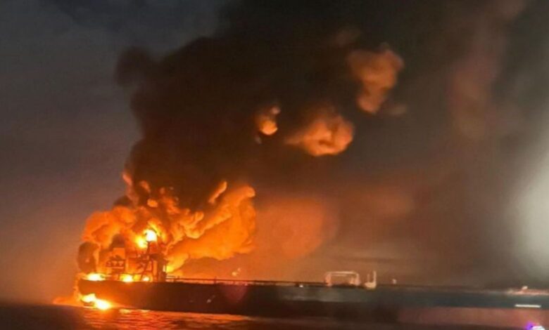 Karadeniz’de iki tanker peş peşe patladı