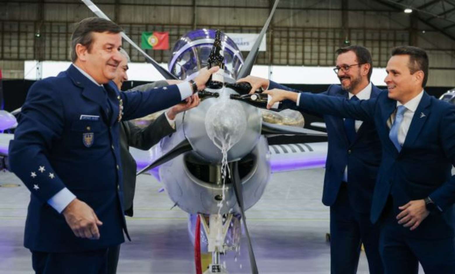 Embraer’den Portekiz’e ilk A-29N Super Tucano teslimi