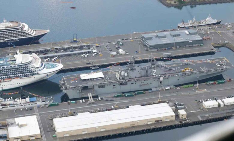 ABD amfibi hücum gemisi USS Essex