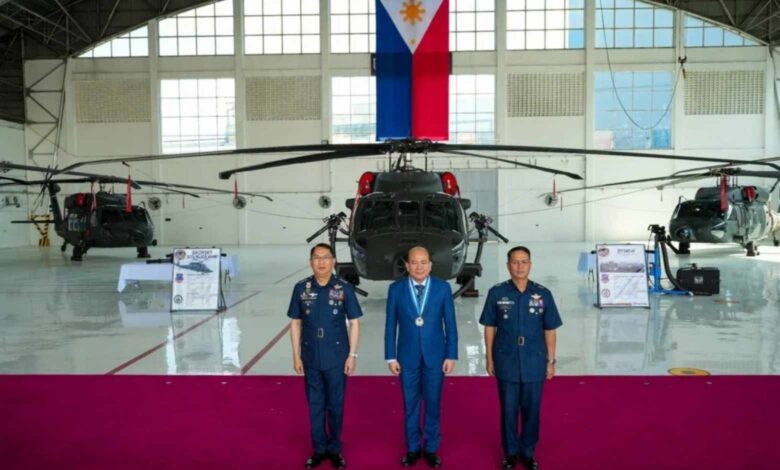 Filipinler 5 adet S-70i Black Hawk helikopterini envantere aldı
