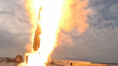Pakistan Çin yapımı LY-80(N) karadan havaya füzesini PNS Taimur’dan ateşledi
