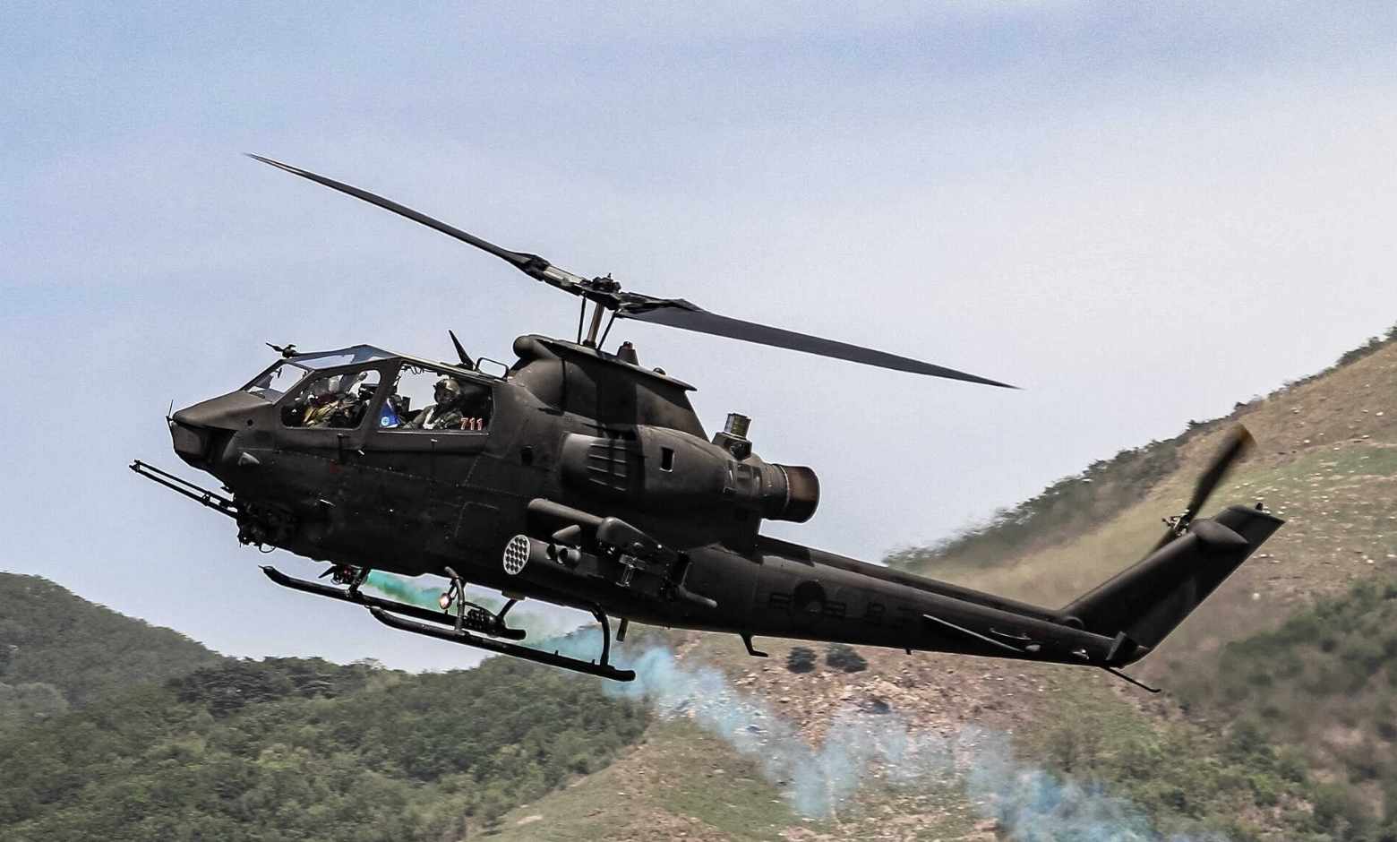 AH-1S-Cobra.jpg