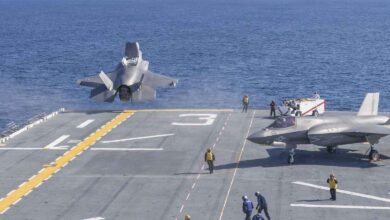 F-35B savaş uçağı ilk kez USS Kearsarge amfibi hücum gemisine indi