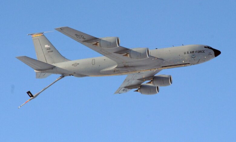 KC-135 Stratotanker uçağı