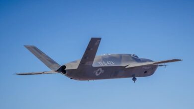 Şu anda uçuş testlerinde olan General Atomics YFQ-42A, piyasada bulunan en az 13 ticari motorla uyumlu olacak şekilde tasarlanmıştır.