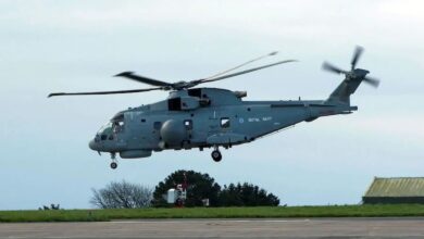 İngiltere Donanması Güney Kıbrıs'a Merlin Crowsnest helikopteri konuşlandırdı