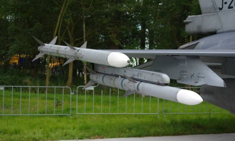 AIM-120 AMRAAM