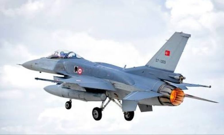 Türk F-16’ları Alarm Veren Uçak İçin Havalandı